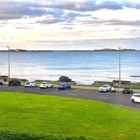 Stunning 3 Bed Seafront Mansion Building Sleeps 6 Adults Or 8 With Kids Lejlighed Portrush Eksteriør billede