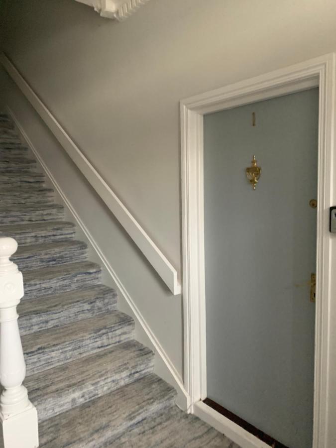 Stunning 3 Bed Seafront Mansion Building Sleeps 6 Adults Or 8 With Kids Lejlighed Portrush Eksteriør billede