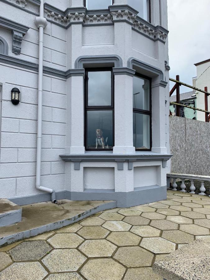 Stunning 3 Bed Seafront Mansion Building Sleeps 6 Adults Or 8 With Kids Lejlighed Portrush Eksteriør billede